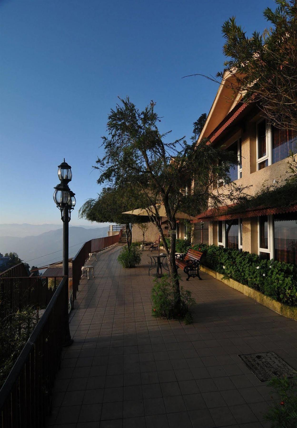 Club Mahindra Mussoorie Exterior foto
