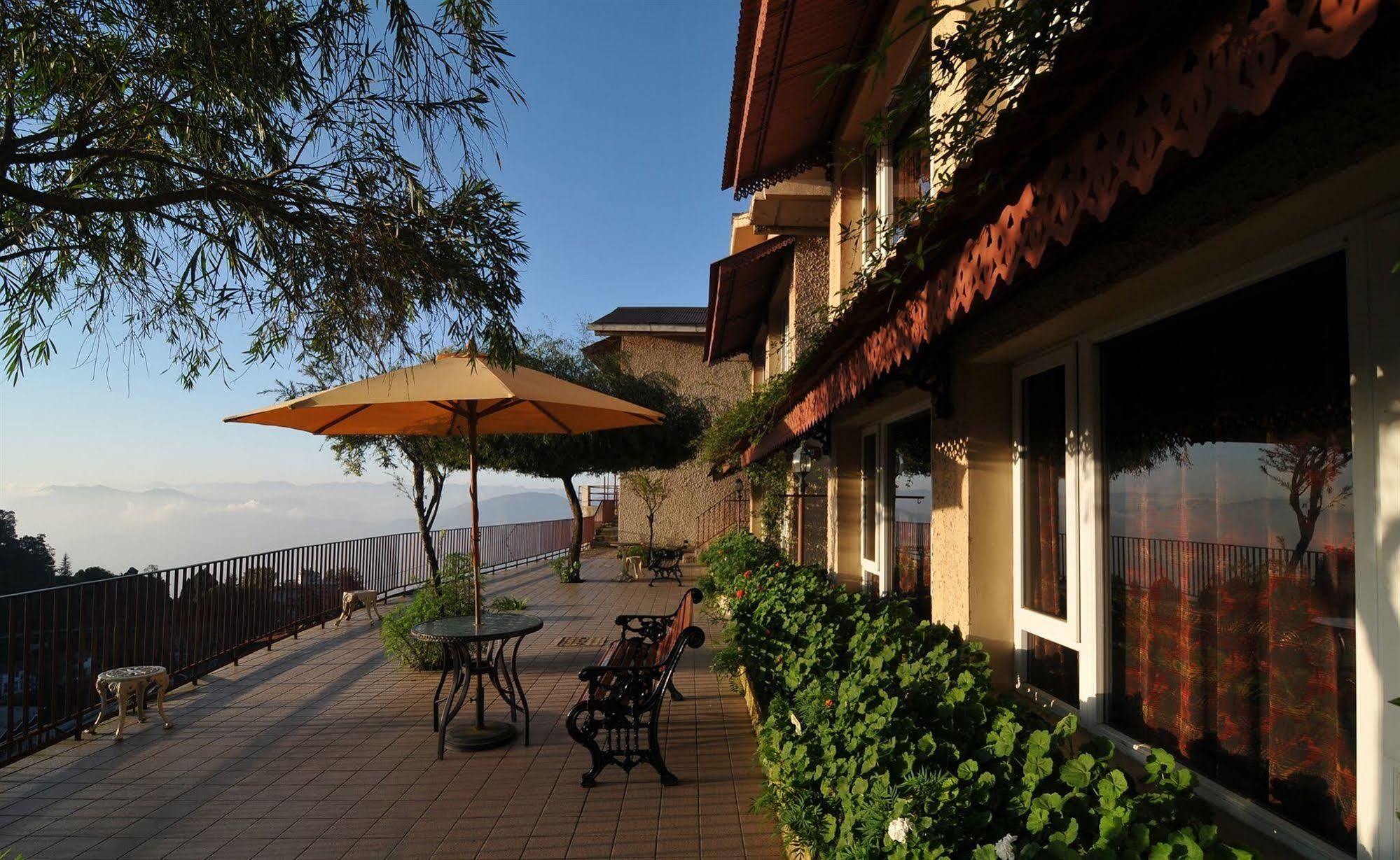 Club Mahindra Mussoorie Exterior foto